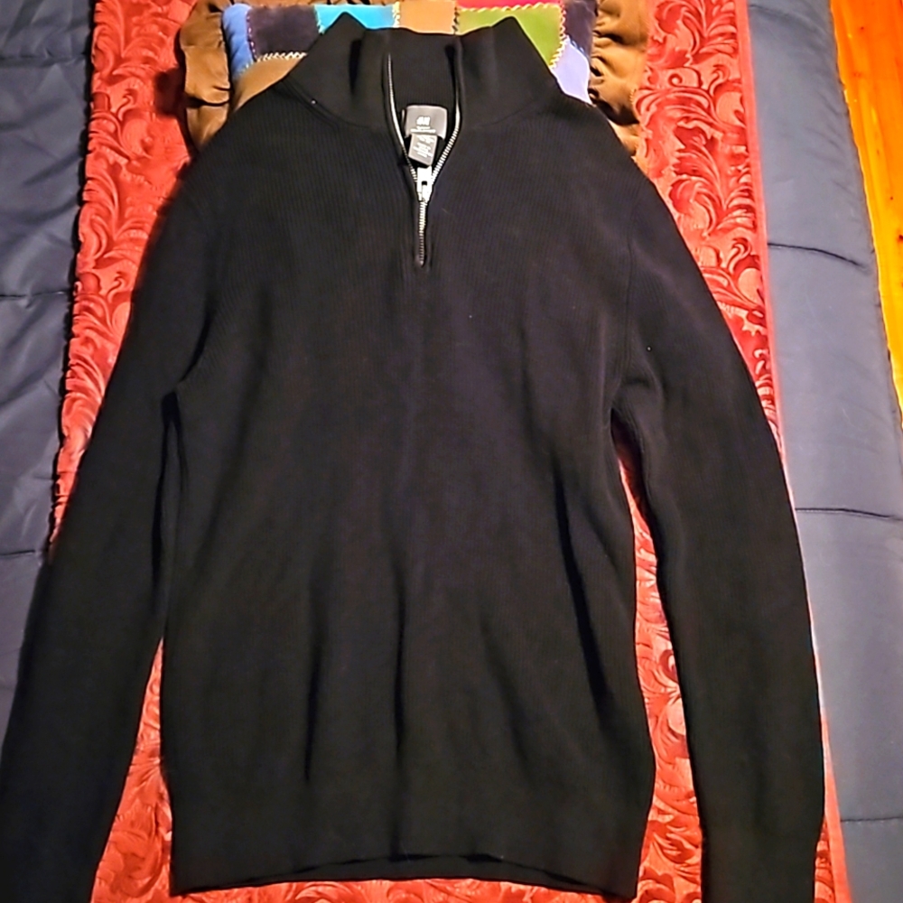 H&M Black Sweater